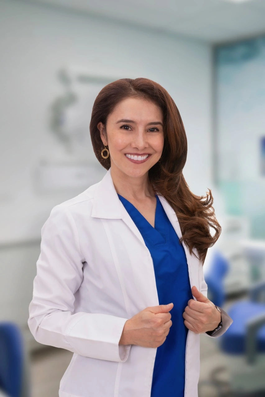 Dra. Liliana Gamboa DDS - Dentista especialista